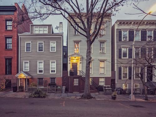 Federal-style houses in Brooklyn Heights